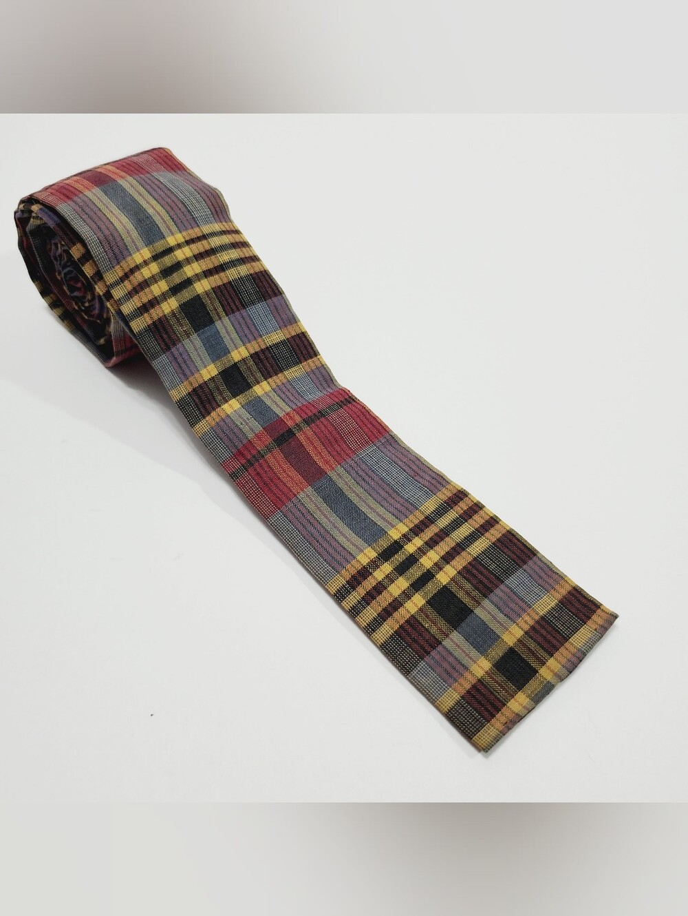 Tucker Men's Vintage Neck Tie Multicolor Tartan Pattern Square Ends 52x2"